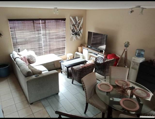 2 BEDROOM PROPERTY TO RENT IN GROENEWEIDE